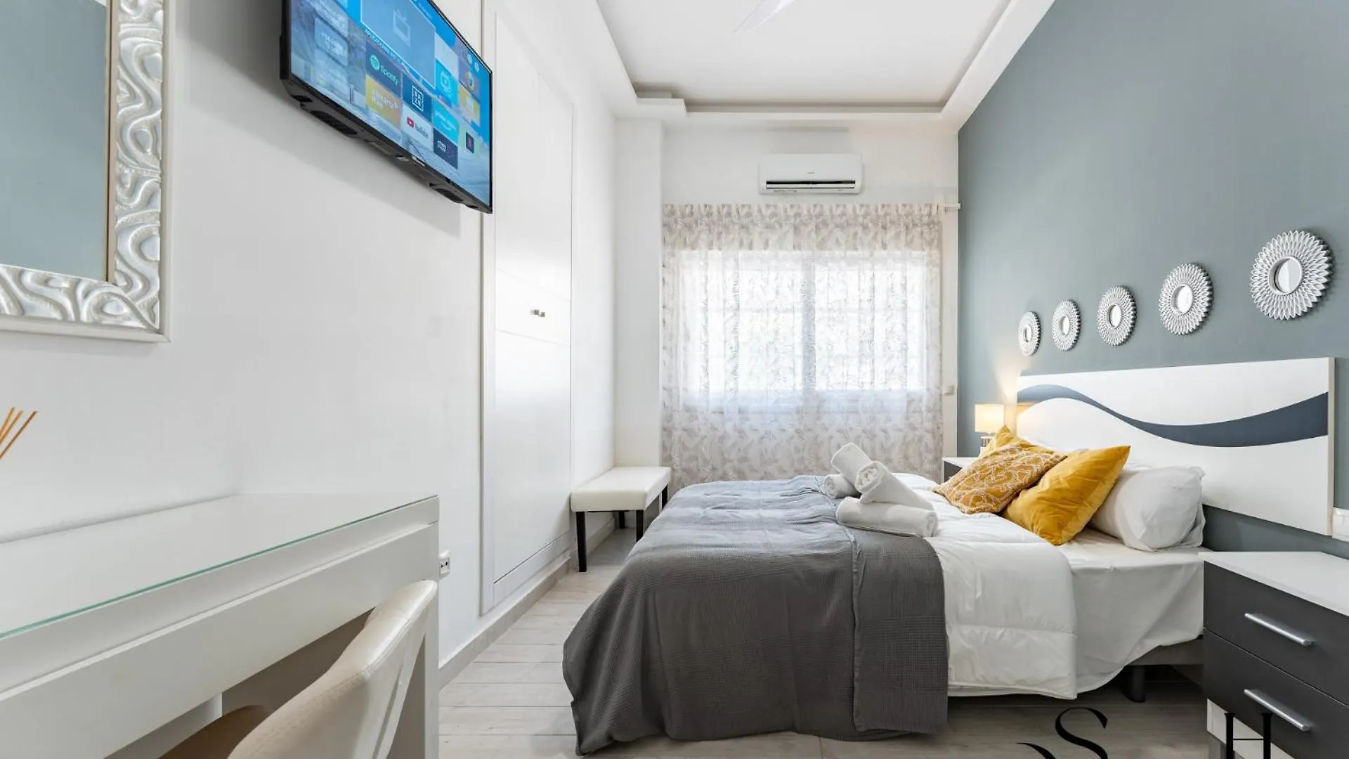 בנאלמדנה Top Location, 50M From The Beach And Resaurants