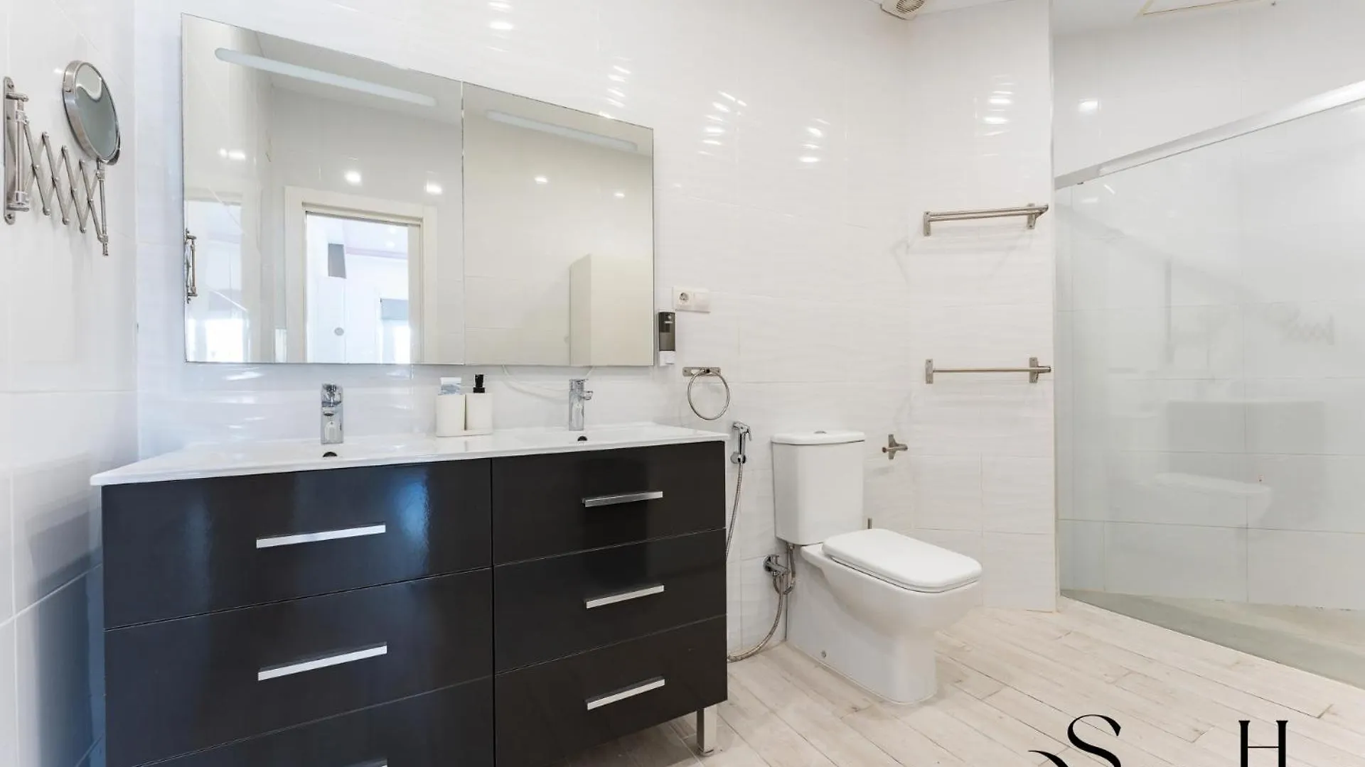 דירה בנאלמדנה Top Location, 50M From The Beach And Resaurants